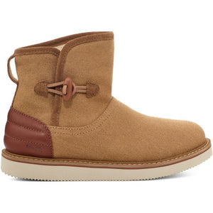 Cozy Vibe Surf Check Boots