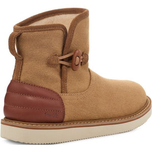 Cozy Vibe Surf Check Boots