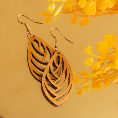 Cut Out Leaf Drop Earrings