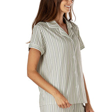 Breezy Does It Collared Lounge Top