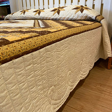 Traditional Lonestar In Commons King Quilt