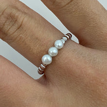 3-Pearl Bubble Band Ring