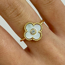 Quatrefoil Mother of Pearl Ring