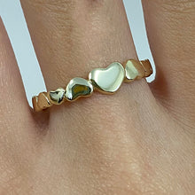 Tapering Heart Band Ring