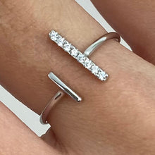 Cubic Zirconia Vertival Bar Open Ring