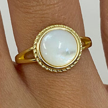 Stone with Rope Edge Ring