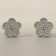 Sparkle Flower Stud Earrings