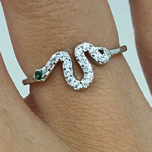Horizontal Snake with Green Eye Ring