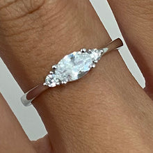 Horizontal Oval with Accent Ring