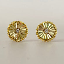 Shiny Disc with Bubble Edge Studs