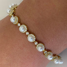 Pearl Halo Bracelet