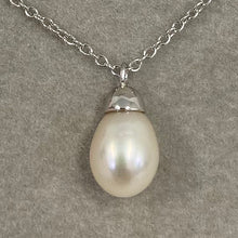 Simple Pearl Necklace