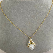 Wishbone Pearl Necklace