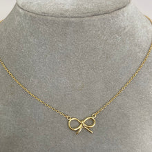 Simple Bow Necklace