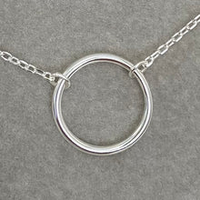 Simple O Ring Necklace