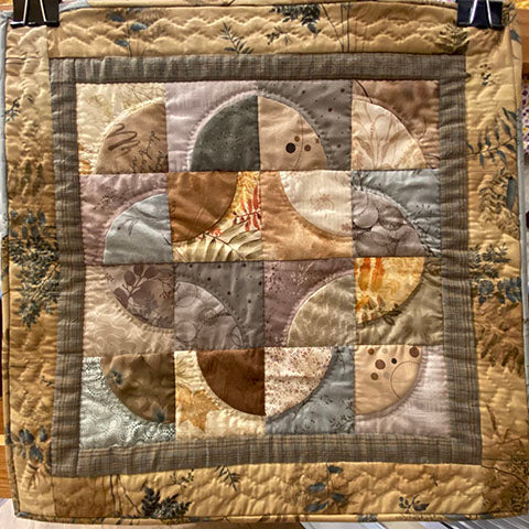 Drunkard's Path Quilt Wall Hanging