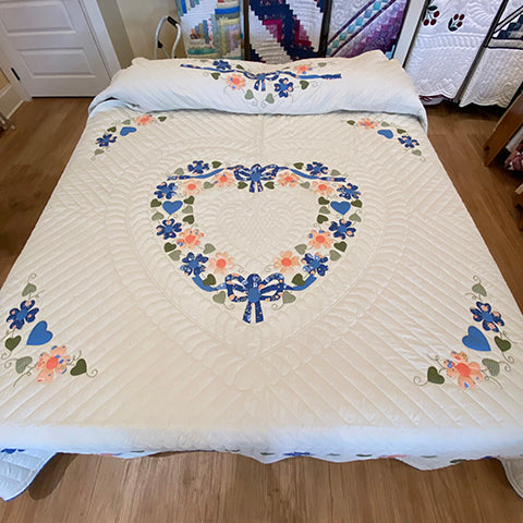 Peach Hearts Bouquet King Quilt
