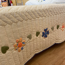 Peach Hearts Bouquet King Quilt