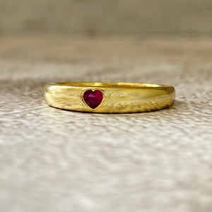 Embedded Heart Band Ring