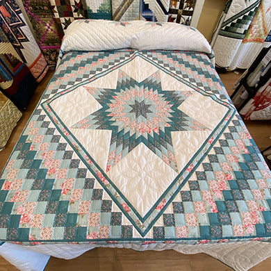 Blue/Pink Lonestar in Commons Quilt