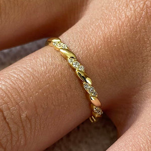 Cubic Zirconia Twist Band Ring