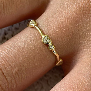 Pavé Mini Heart Band Ring