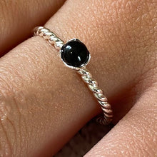 Onyx Solitaire Cable Band Ring