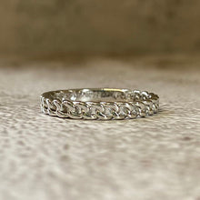 Small Chainlink Band Ring