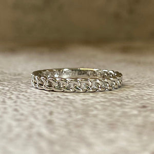 Small Chainlink Band Ring