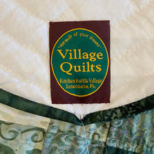 Green Lonestar in Commons King Quilt