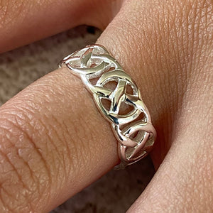 Criss Cross Band Ring