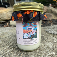 Autumn Moves 8 oz Friendship Candles