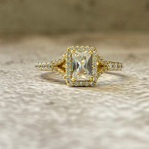 Cubic Zirconia with Halo Ring