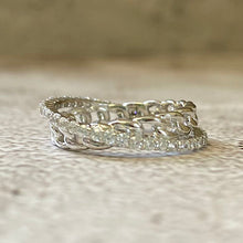 Chain Link Thin Twisted Ring