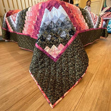 Spinning Trip King Quilt