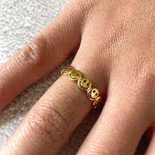 Smiley Band Ring