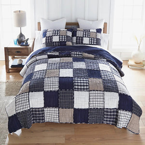 Checkerboard Indigo Quilt Sets
