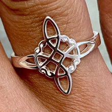 Witch Knot Ring