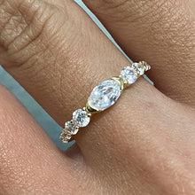 Oval with Graduated Cubic Zirconia Stones Ring