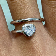 Heart Bezel Spiral Band Ring