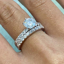 Round Solitaire Bridal Ring Set
