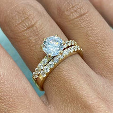 Round Solitaire Bridal Ring Set