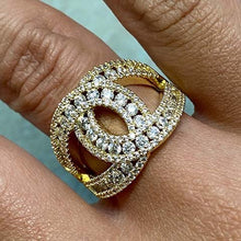 Pave Interlocked Bond Ring