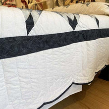 Broken Star Queen Quilt