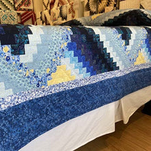 Mountain Echoes Queen Quilt