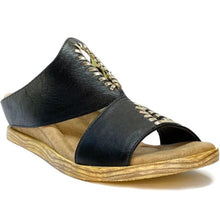 Lada Reversible Sandal