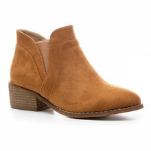 Crisp Ankle Boots