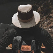 River Guide with Mesh Hat (II)