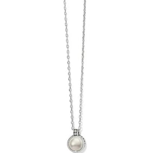 Medallion Pearl Short Necklace