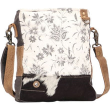 Albino Shoulder Bag